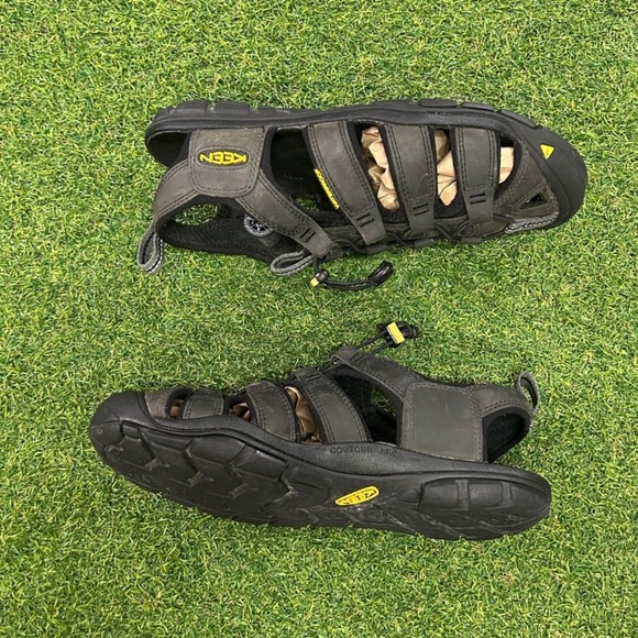 Keen Clearwater CNX Mens Waterproof Hiking Sandals Black Grey 1010822